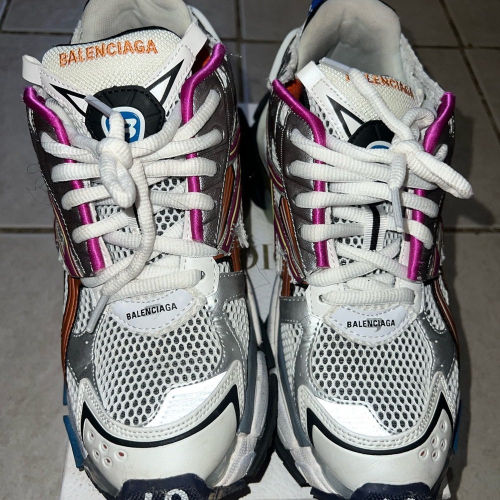 Balenciaga sneakers size 40